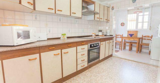 Apartamento Villa De Rota - Vista Mar, 135M2, Terraza, Sat Tv Y Mas Экстерьер фото